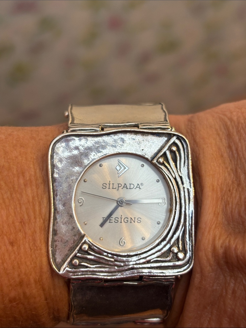 Vintage Silpada Silver Tone Sculpted Link Bracelet Watch.